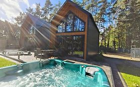 Holiday Hossa House 391 - całoroczne domy z Jacuzzi Sława
